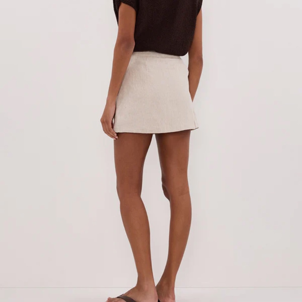 DISSH Eva Natural Linen Skort - Picture 3 of 7